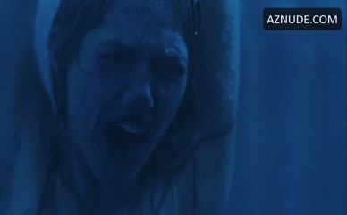 DEBRA MCCABE NUDE/SEXY SCENE IN SAW III