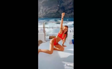 ARIADNA CABERO LEMUS NUDE/SEXY SCENE IN BEACH BABES