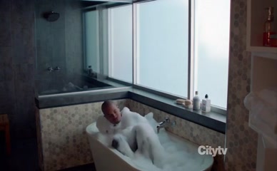 ELIZA COUPE NUDE/SEXY SCENE IN HAPPY ENDINGS