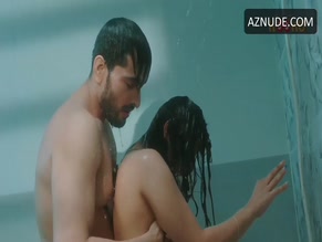 ANKITA DAVE,NEELAM BHANUSHALI NUDE/SEXY SCENE IN CHIKEN CURRY