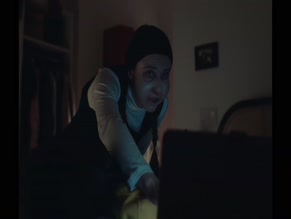 CLARA MAMET in NELL