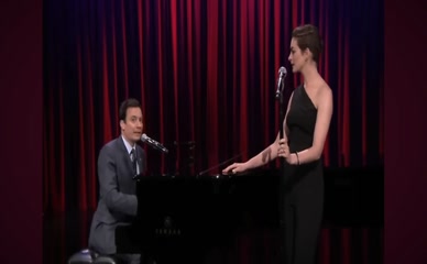 ANNE HATHAWAY NUDE/SEXY SCENE IN THE TONIGHT SHOW STARRING JIMMY FALLON