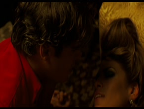 EVA MENDES in WE OWN THE NIGHT (2007)