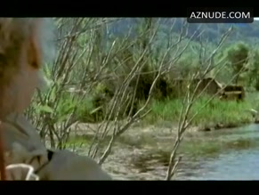 ASTRID VEILLON in LA FEMME DU BOULANGER (1999)