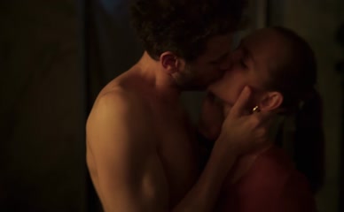 ERIKA BULATAYA NUDE/SEXY SCENE IN RAZOCHAROVANNYE