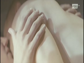 LAURA MARIA HANSEL in THE ART OF LOSING (2014)