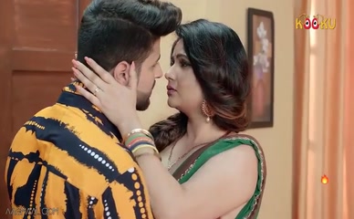 AABHA PAUL NUDE/SEXY SCENE IN LOLTA PG HOUSE