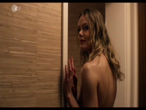 FRIDA GUSTAVSSON NUDE/SEXY SCENE IN THE INSPECTOR AND THE SEA