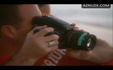 DANIELA PESTOVA NUDE/SEXY SCENE IN SPORTS ILLUSTRATED: SWIMSUIT 2003