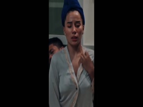 ELA VALDEZ in TUMIRA NG DOS