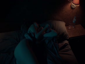 ALANIS GUILLEN in VERMELHO SANGUE (2025)