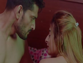ANKITA DAVE,NEELAM BHANUSHALI,ISHIKA BOSE NUDE/SEXY SCENE IN CHIKEN CURRY