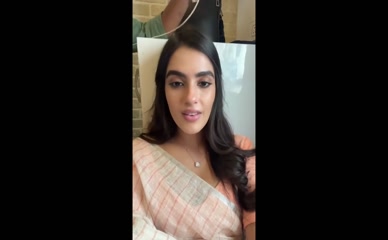 KAVYA THAPAR NUDE/SEXY SCENE IN KAVYA THAPAR INSTAGRAM LIVE