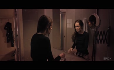 DARIA AVRATINSKAYA NUDE/SEXY SCENE IN CRIMSON MIST