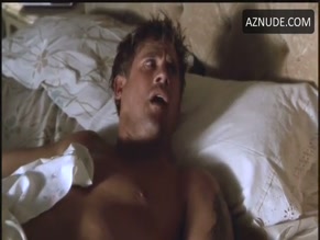MOLLY HAGAN,JAIME PRESSLY NUDE/SEXY SCENE IN RINGMASTER