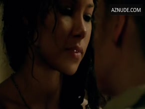 HANNAH NEW,JESSICA PARKER KENNEDY NUDE/SEXY SCENE IN BLACK SAILS