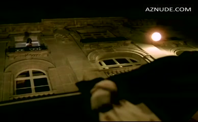 EMILIA FOX NUDE/SEXY SCENE IN THREE BLIND MICE