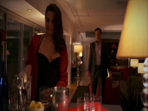 MADCHEN AMICK in WHITE COLLAR
