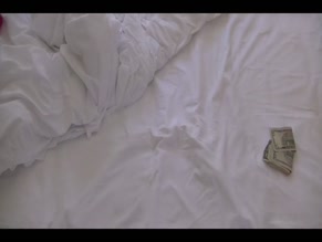 VICTORIA CARMEN SONNE in NEON HEART (2018)