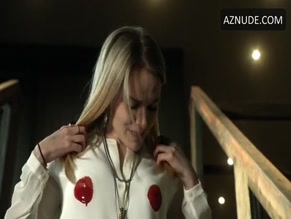 MADELINE BREWER in HEMLOCK GROVE