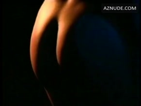 LINNEA QUIGLEY in DEADLY EMBRACE