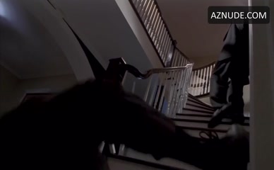 AMANDA PEET NUDE/SEXY SCENE IN THE WHOLE NINE YARDS