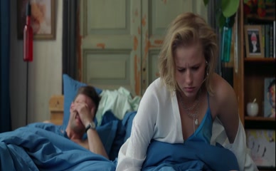 ALEKSANDRA BORTICH NUDE/SEXY SCENE IN BLESK