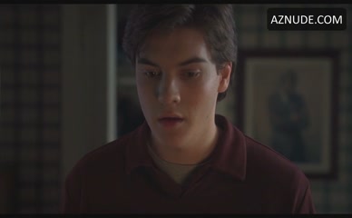 ELISHA CUTHBERT NUDE/SEXY SCENE IN THE GIRL NEXT DOOR