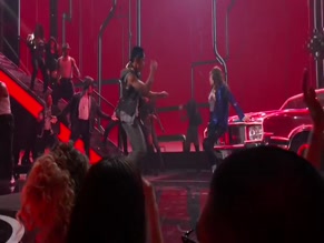 HAILEE STEINFELD NUDE/SEXY SCENE IN LIP SYNC BATTLE