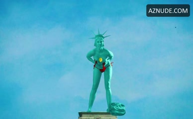 KELLY DEVINE NUDE/SEXY SCENE IN CHILLERAMA