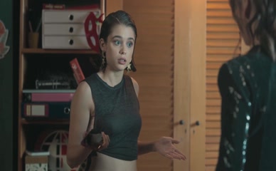 AZUL GUAITA,BERTA CASTANE NUDE/SEXY SCENE IN ZOOMERS