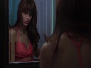 AUBREY PEEPLES NUDE/SEXY SCENE IN HEARTTHROB