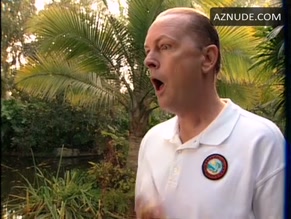 AMY WEBER in SON OF THE BEACH (2000-2002)