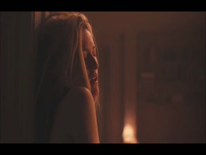 SARAH PIDGEON NUDE/SEXY SCENE IN LOVE STORY