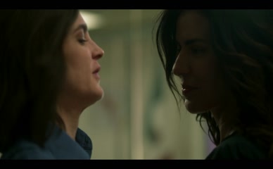 IRENE AZUELA,DANIELA SCHMIDT NUDE/SEXY SCENE IN MONARCA