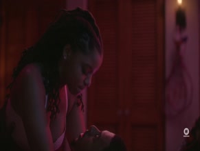 CHLOE BAILEY NUDE/SEXY SCENE IN GROWN-ISH