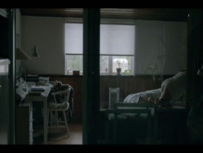 EVA MELANDER NUDE/SEXY SCENE IN SNOW ANGELS