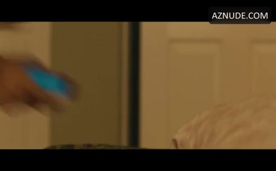 SOFIA BLACK-D'ELIA NUDE/SEXY SCENE IN VIRAL