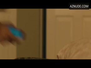 SOFIA BLACK-D'ELIA in VIRAL (2016)