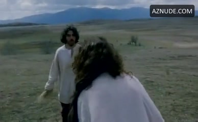 ZRINKA CVITESIC NUDE/SEXY SCENE IN THE HORSEMAN