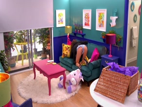 CHLOE VEITCH in THE CIRCLE (2020-)