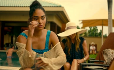 SYDNEY SWEENEY NUDE/SEXY SCENE IN THE WHITE LOTUS