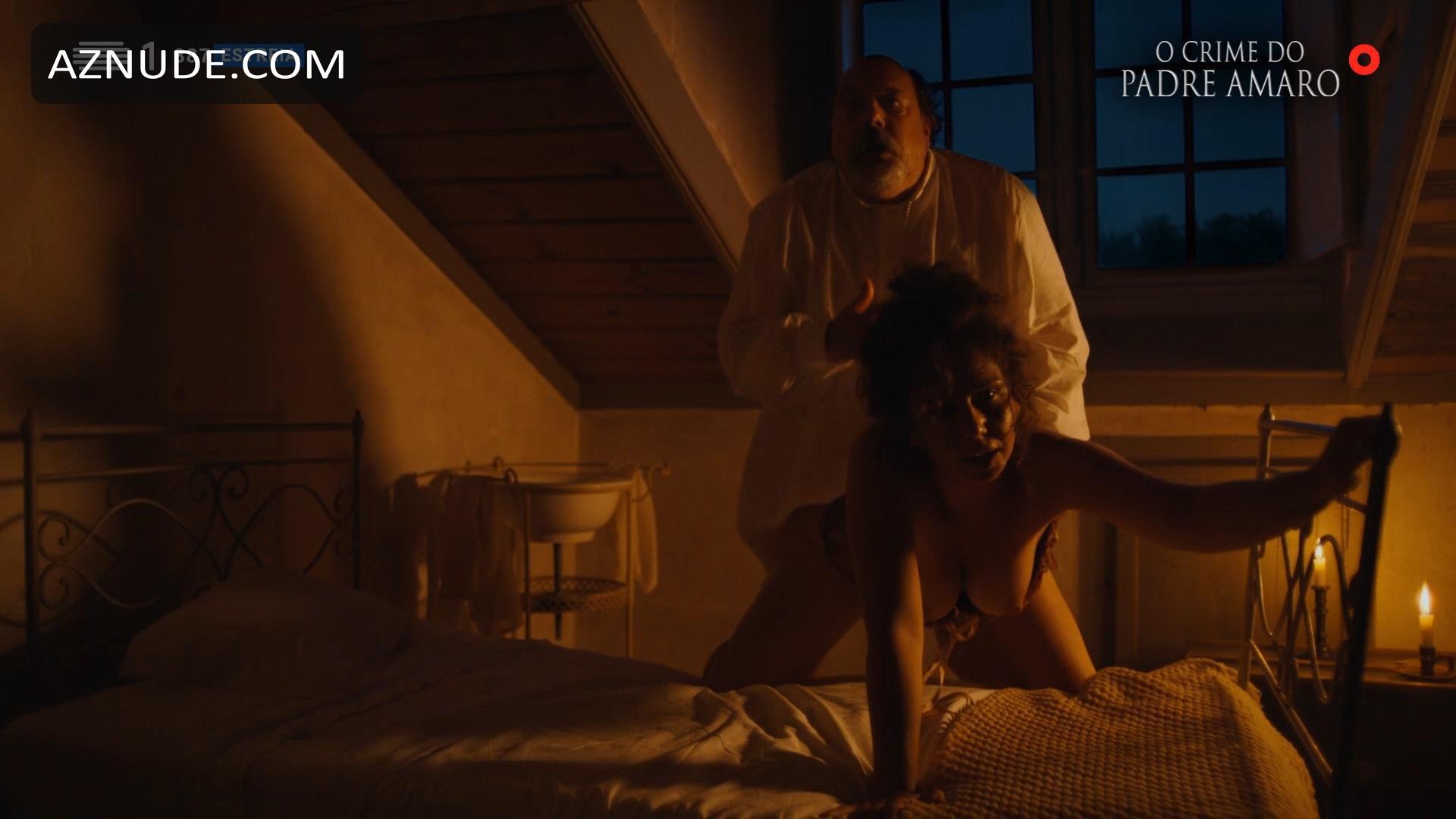 O crime do padre amaro 2023 sex scenes