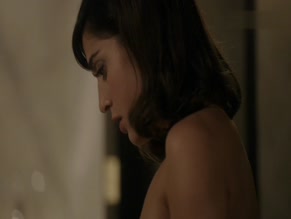 LIZZY CAPLAN in MASTERS OF SEX(2013-2015)