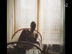 EMARA NEYMOUR-JACKSON NUDE/SEXY SCENE IN BRIGHT HOURS