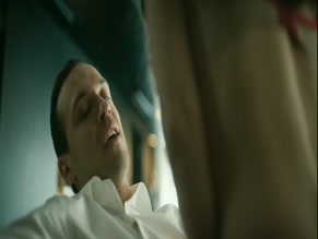 POLINA LARKINA GAIVORONSKAIA NUDE/SEXY SCENE IN ZOLOTOE KOLTSO