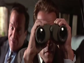 JAMIE LEE CURTIS NUDE/SEXY SCENE IN TRUE LIES