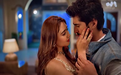 PRIYANKA KHATWANI NUDE/SEXY SCENE IN COCKPIT