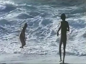 DOROTHEE WIDER in PLAYA AZUL(1983)