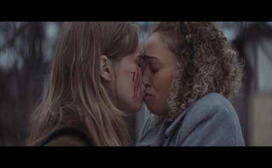 SUKI WATERHOUSE,ELLA-RAE SMITH NUDE/SEXY SCENE IN SEANCE